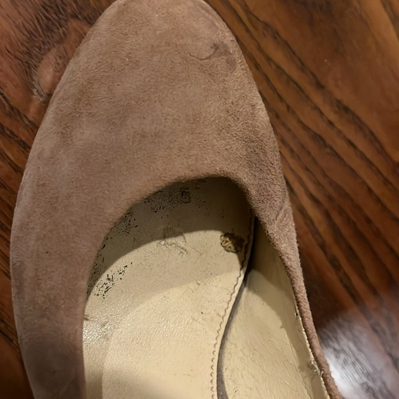 Gianni Bini Sz 7.5 Suede & Gold Print Heels - Picture 8 of 9